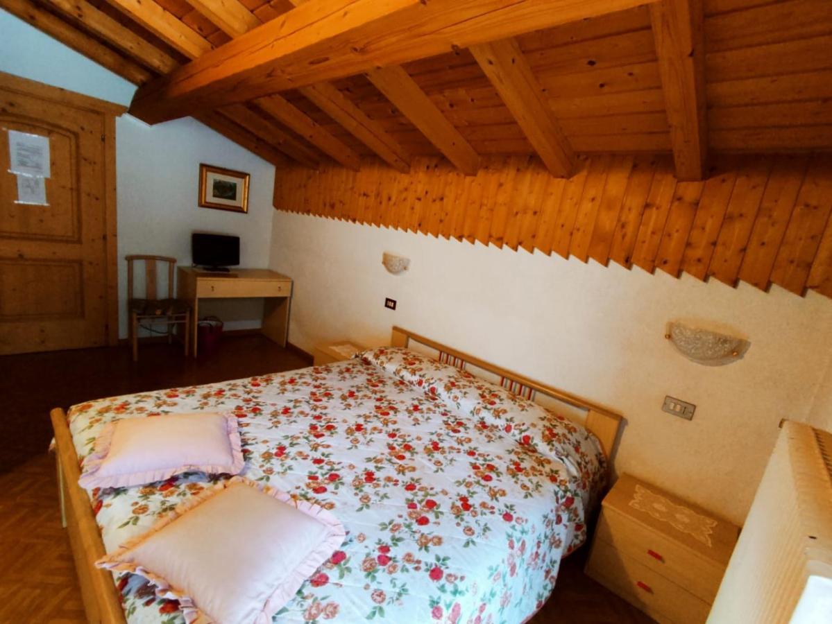 Affittacamere Pizzeria Marmolada Рокка-П'єторе Екстер'єр фото