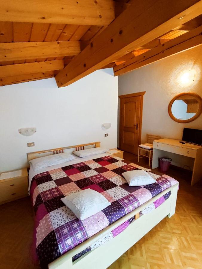 Affittacamere Pizzeria Marmolada Рокка-П'єторе Екстер'єр фото